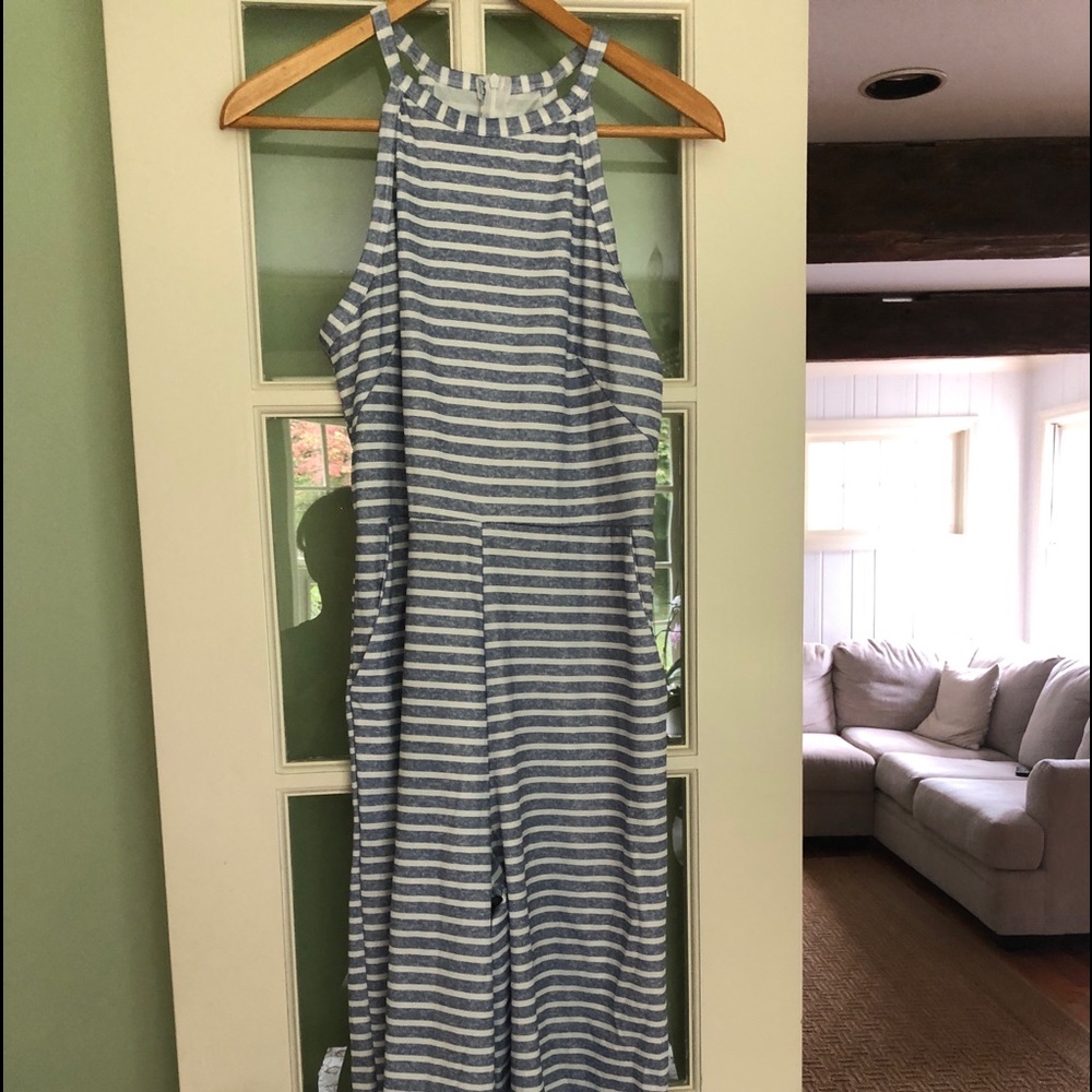 Ladies Pilyester Jumpsuit Size Medium